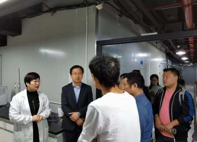 熱烈祝賀湖南省環(huán)境治理行業(yè)協(xié)會蘇州辦事處落地陽澄湖節(jié)能環(huán)保產(chǎn)業(yè)園